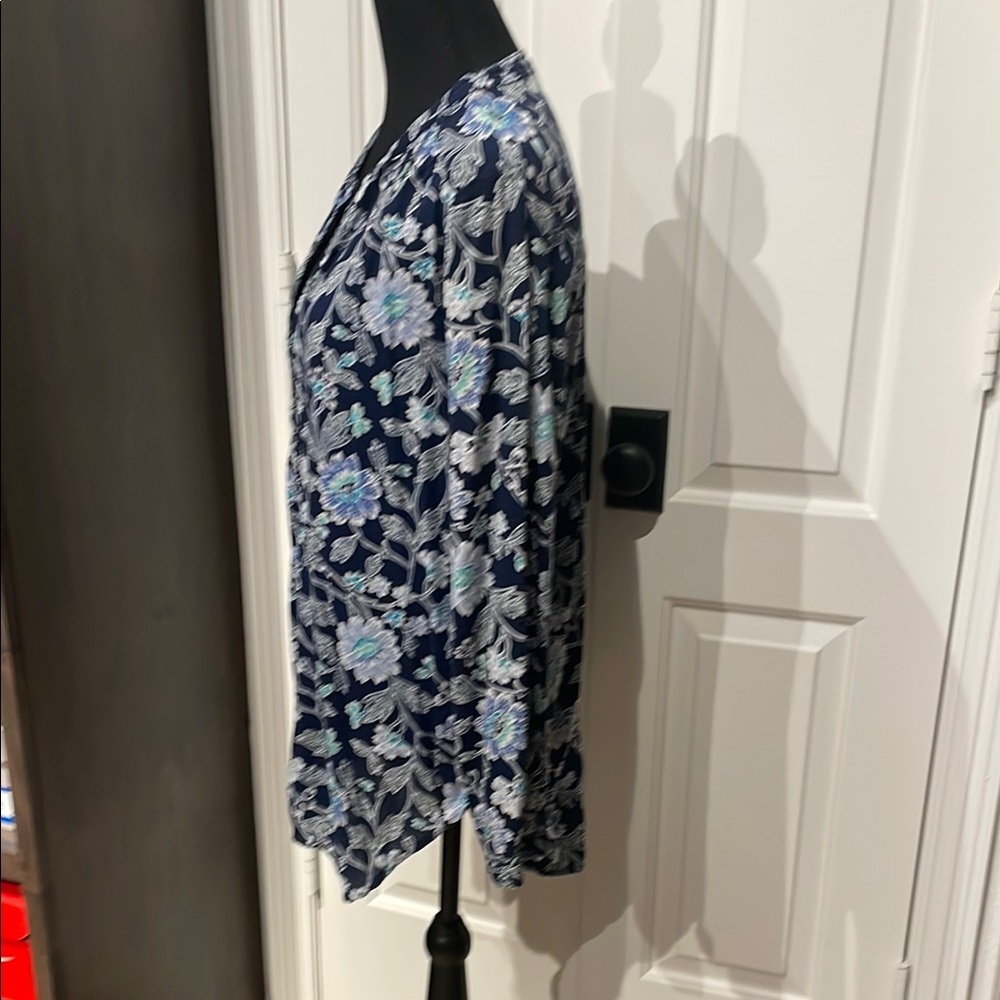 Old Navy Blue and White Long Sleeve Blouse (B) - Picture 2 of 5